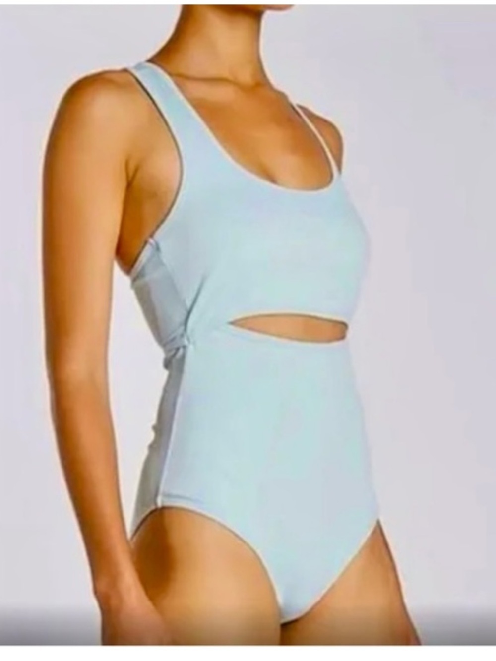 SECNDNTURE Jordyn Woods
Bodysuit medium